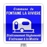 Panneau d'indication de stationnement réglementé pour les caravanes et autocaravanes