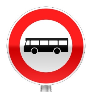 Panneau d'interdiction d'accès aux véhicules de transport en commun