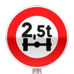 Panneau d'interdiction d'accès aux véhicules qui pèsent plus que le nombre indiqué sur un essieu